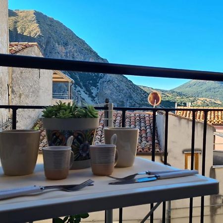 A Punta Terra Isnello Acomodação com café da manhã Exterior foto